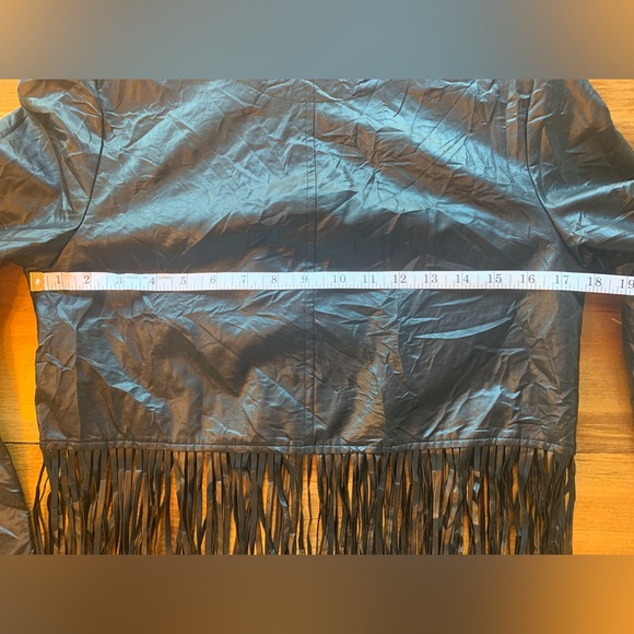 RORA crop top with fringe. Size 8 - Picture 7 of 14